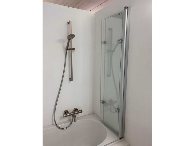 Villeroy&boch libra bad met gessi mengkraan - afbeelding 7 van  8