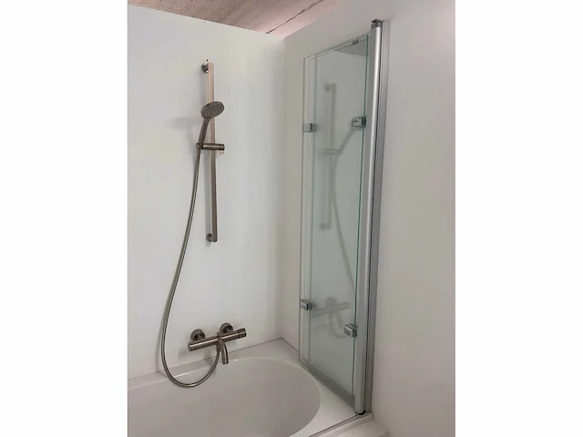 Villeroy&boch libra bad met gessi mengkraan - afbeelding 7 van  8