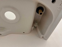 Villeroy&boch memento fontein met dornbracht kraan - afbeelding 5 van  5
