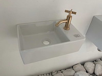 Villeroy&boch memento fontein met dornbracht kraan - afbeelding 1 van  5