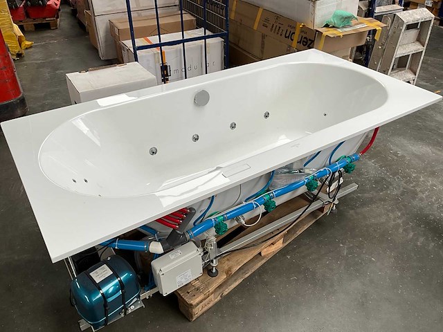 Villeroy&boch oberon whirlpool bad - afbeelding 1 van  15