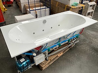 Villeroy&boch oberon whirlpool bad
