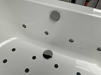 Villeroy&boch oberon whirlpool bad - afbeelding 13 van  15
