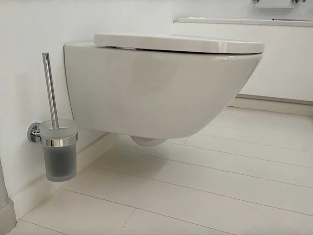 Villeroy&boch subway 3.0 hangtoilet - afbeelding 2 van  8