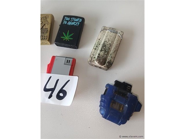 Vintage aanstekers. 8 stuks - afbeelding 4 van  4