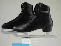 Vintage acro kunstschaatsen mt 45 - afbeelding 1 van  2
