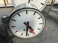 Vintage analoge station klok - afbeelding 1 van  2