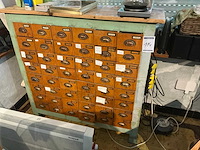 Vintage apothekerskast - afbeelding 1 van  5