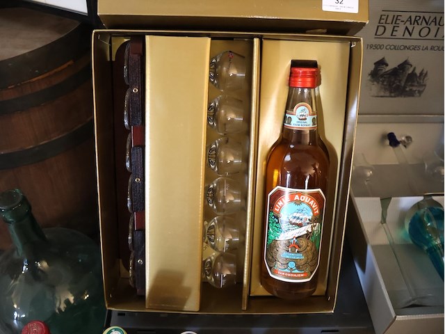 Vintage aquavit (x3) - afbeelding 2 van  4