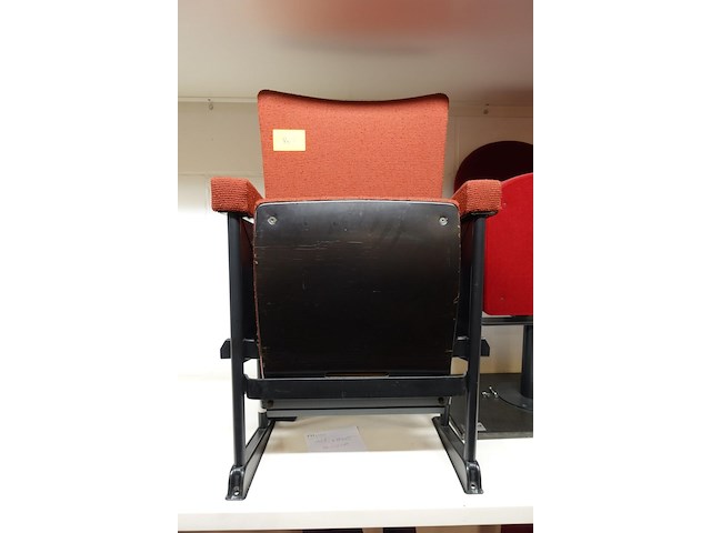 Vintage auditoriumstoel - afbeelding 1 van  4
