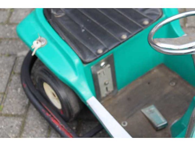 Vintage autoscooter - afbeelding 3 van  5