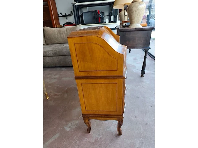 Vintage barokke secretaire ladekast uitgevoerd in rococo stijl met klep en 2 laden (met inhoud kaarsen) - afbeelding 4 van  9