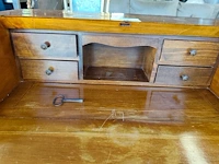 Vintage barokke secretaire ladekast uitgevoerd in rococo stijl met klep en 2 laden (met inhoud kaarsen) - afbeelding 6 van  9