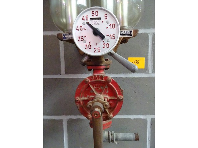 Vintage benzinepomp japy - afbeelding 2 van  3