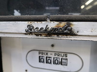 Vintage benzinepomp - afbeelding 7 van  9