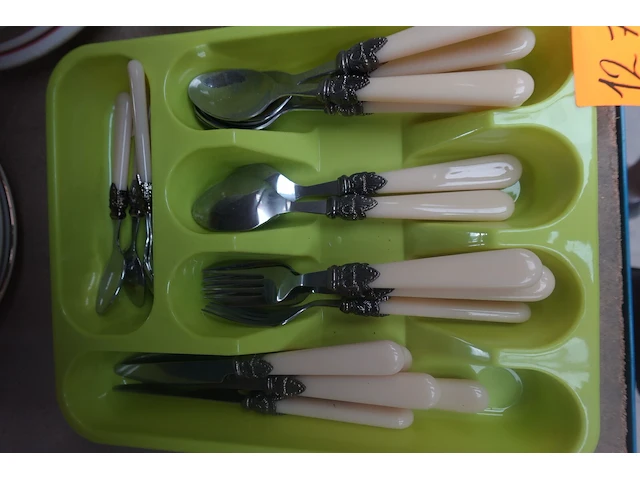 Vintage bestek & servies - afbeelding 2 van  7