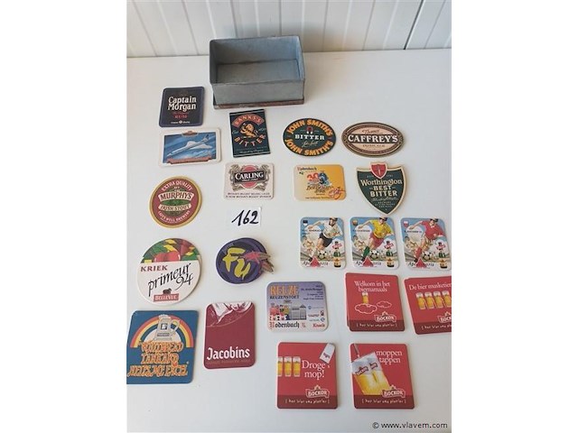 Vintage bierviltjes. 31 stuks - afbeelding 1 van  5