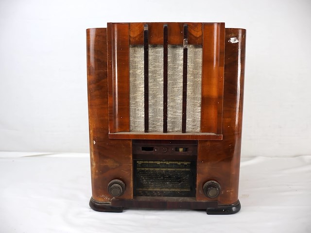 Vintage buizenradio - afbeelding 1 van  5