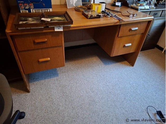 Vintage bureau - afbeelding 1 van  2