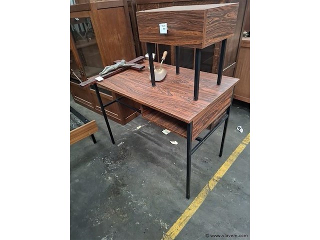 Vintage bureau - afbeelding 1 van  2