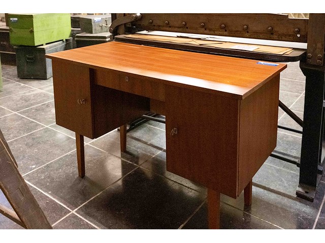 Vintage bureau - afbeelding 1 van  3