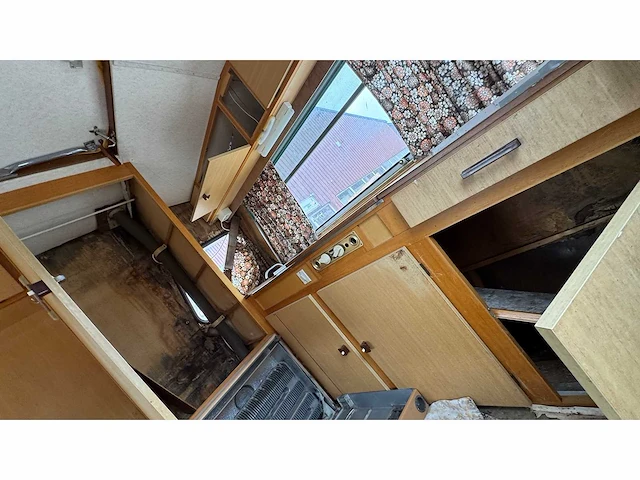 Vintage caravan – jaar 1973 - afbeelding 18 van  22