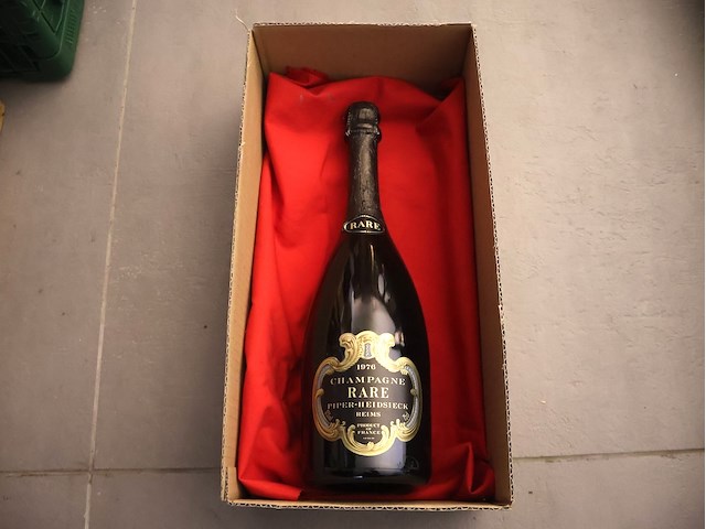 Vintage champagne - afbeelding 1 van  3