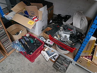 Vintage computermateriaal - afbeelding 1 van  10