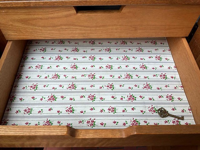Vintage dressoir - afbeelding 4 van  13