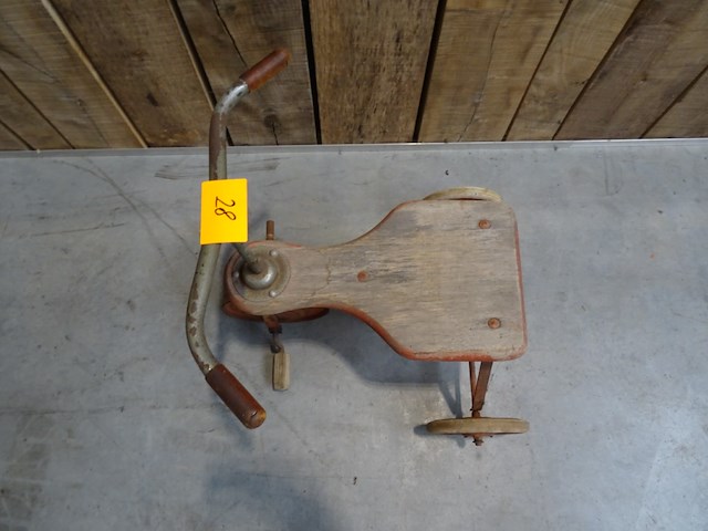 Vintage driewieler - afbeelding 2 van  2