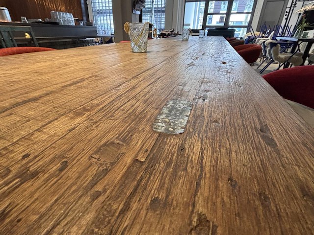 Vintage eetafel met 8 designstoelen - afbeelding 5 van  11