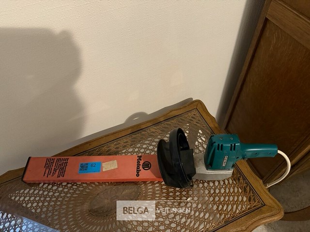 Vintage elektrische heggenschaar metabo - afbeelding 1 van  4