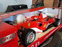 Vintage ferrari formule 1 met afstandsbediening in doos origineel schaal 1 op 7 - afbeelding 2 van  7