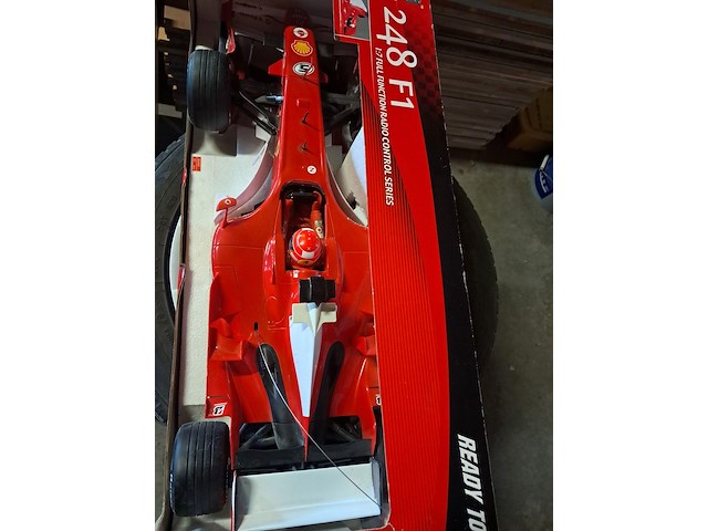 Vintage ferrari formule 1 met afstandsbediening in doos origineel schaal 1 op 7 - afbeelding 3 van  7