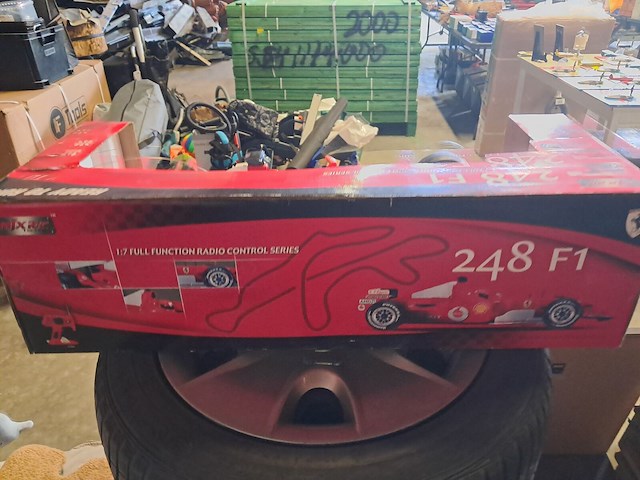 Vintage ferrari formule 1 met afstandsbediening in doos origineel schaal 1 op 7 - afbeelding 4 van  7