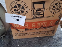 Vintage filmprojector - afbeelding 3 van  3