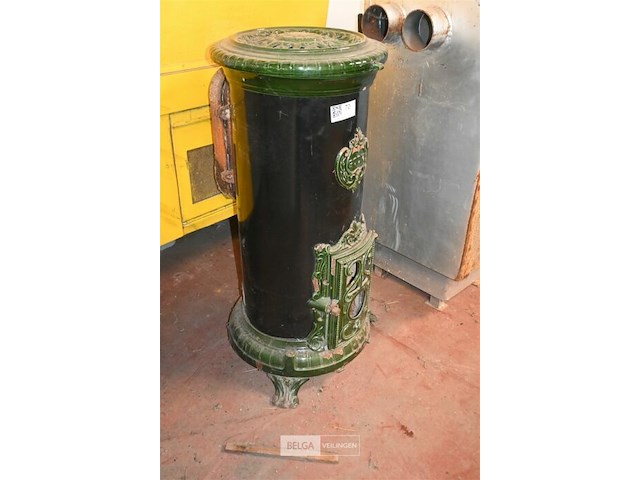 Vintage gietijzeren potkachel - afbeelding 1 van  4