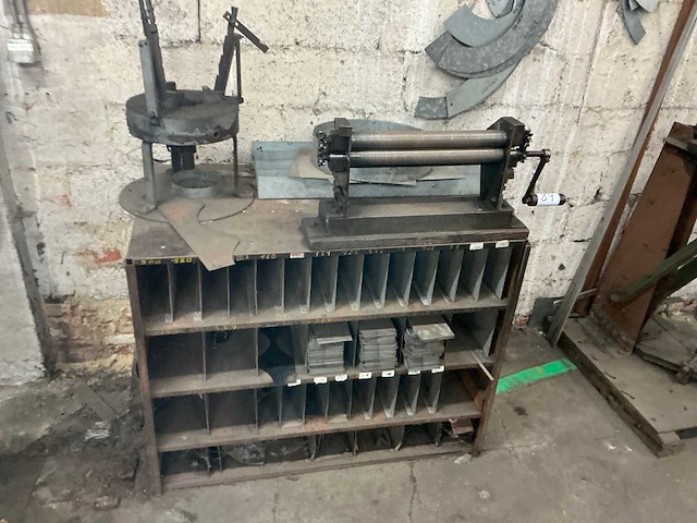 Vintage handbediende platenwals - afbeelding 2 van  5