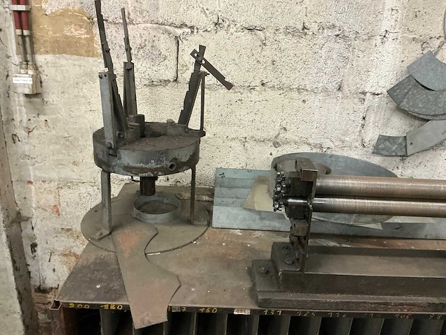 Vintage handbediende platenwals - afbeelding 4 van  5