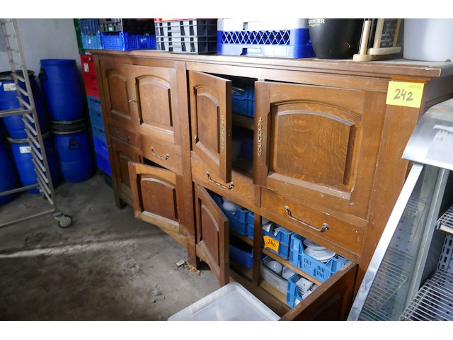 Vintage houten kast - afbeelding 1 van  4