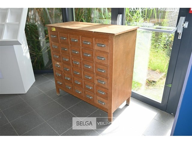 Vintage houten ladekast - afbeelding 1 van  5