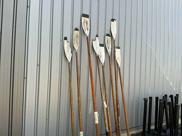 Vintage houten roeispanen (8x) - afbeelding 1 van  5