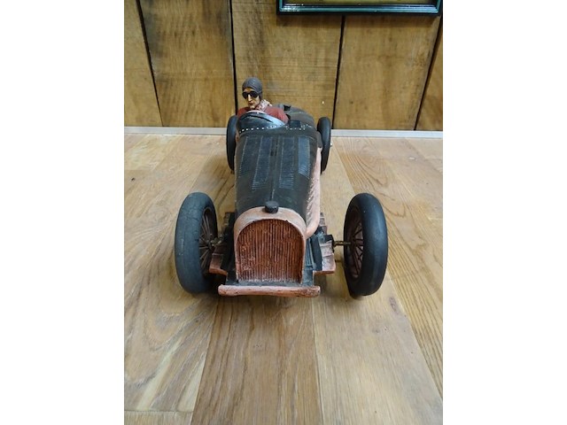 Vintage houten speelgoedauto - afbeelding 3 van  3