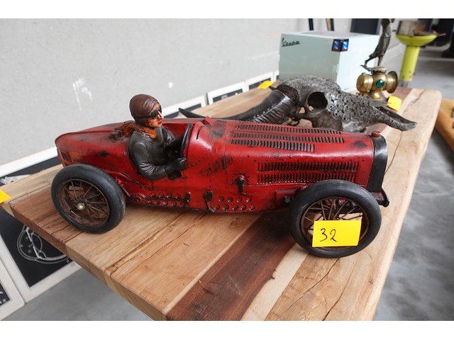Vintage houten speelgoedauto - afbeelding 1 van  3