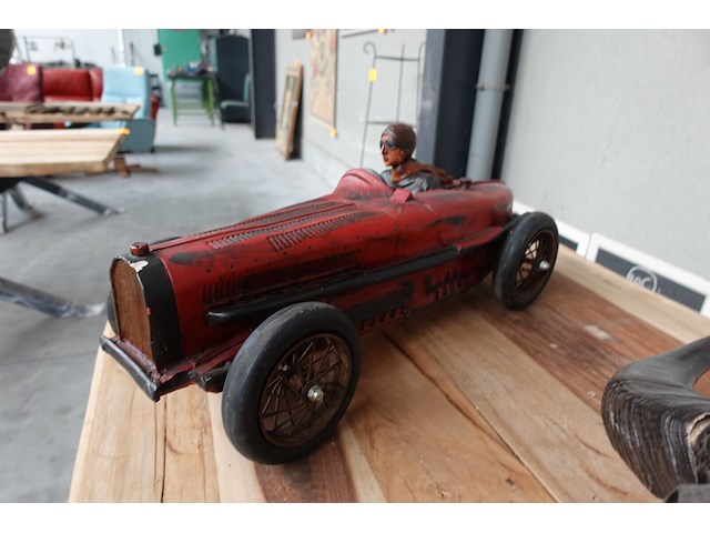 Vintage houten speelgoedauto - afbeelding 2 van  3