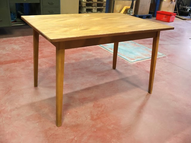 Vintage houten tafel - afbeelding 1 van  7