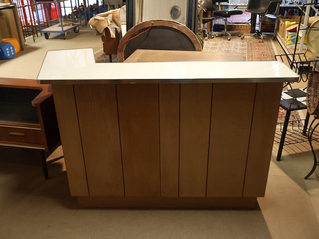 Vintage houten winkelmeubel - afbeelding 1 van  6