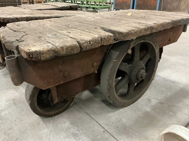 Vintage industriële kar (3x) - afbeelding 4 van  4