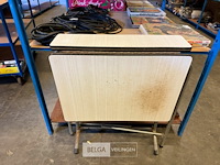Vintage inklapbare tafel - afbeelding 1 van  1