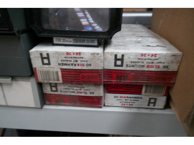 Vintage items - afbeelding 3 van  4